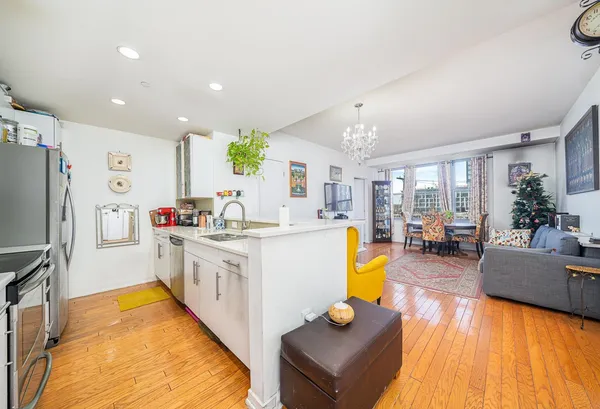 $4,300 | 149 Essex Street, Unit 3T, Jersey City, NJ 07302