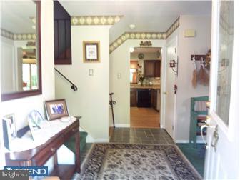 3 Garfield Road Media, PA 19063 - Photo 2 of 12 Foyer