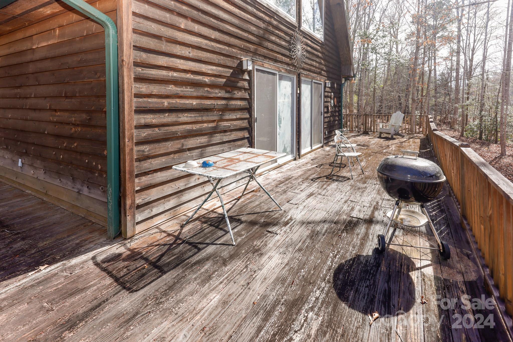 43 Goldfinch Ln Mill Spring Mill Spring, NC 28756 - Photo 28 of 32 a view of balcony with chairs