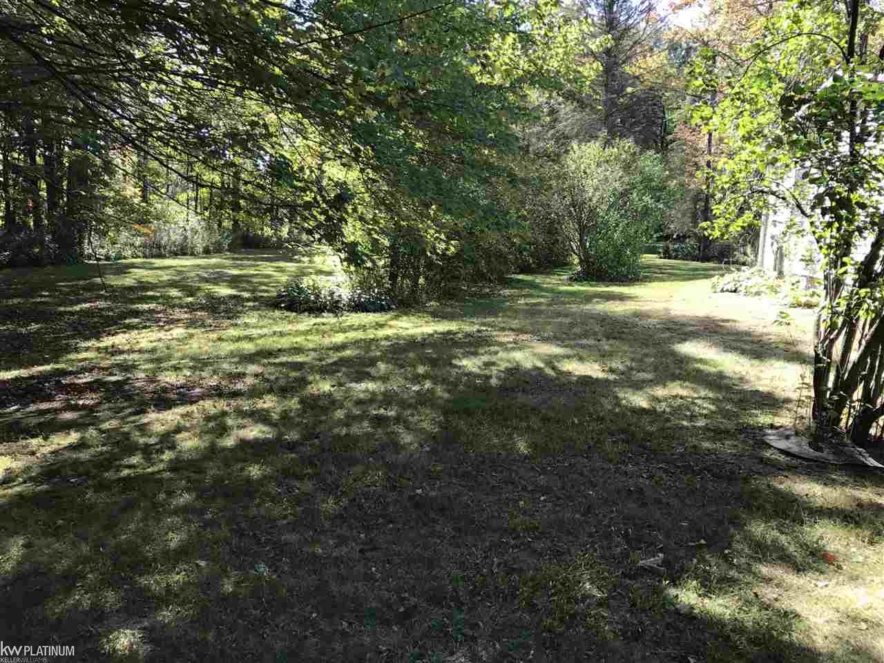 6152 Benoit Road Algonac, MI 48001 - Photo 28 of 31 31332567-27.JPG