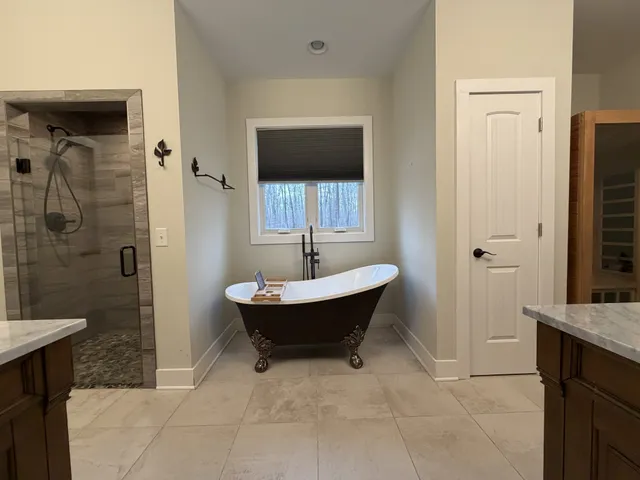 $720,000 | 2095 Lake Louisa Loop, Monteagle, TN 37356