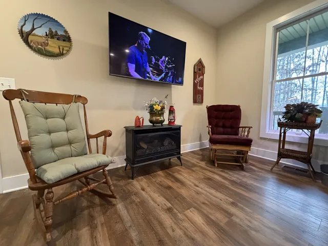 $720,000 | 2095 Lake Louisa Loop, Monteagle, TN 37356