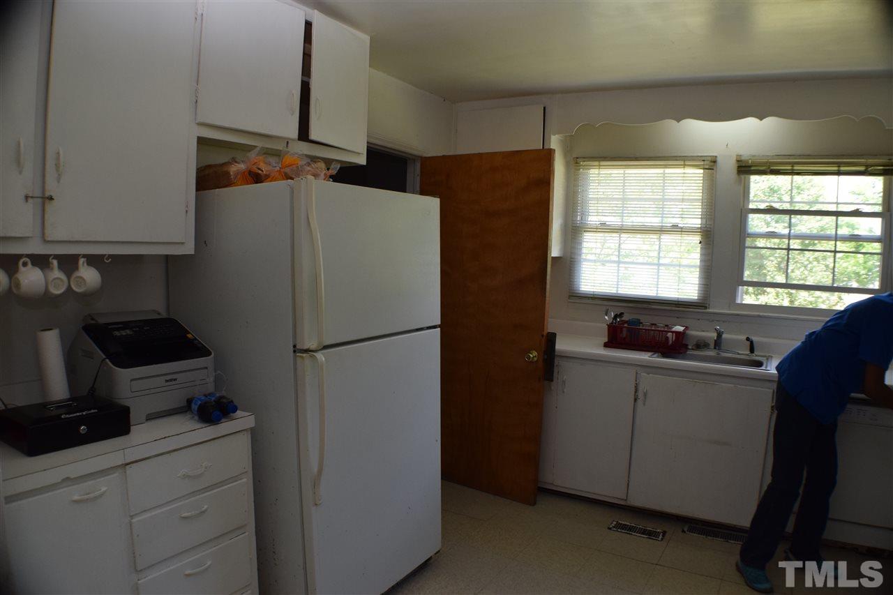 2201 Burch Bridge Road Burlington, NC 27217 - Photo 6 of 12 Gallery Image 6