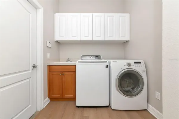 $865,000 | 501 169th Court Northeast, Bradenton, FL 34212