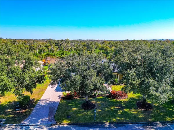 $865,000 | 501 169th Court Northeast, Bradenton, FL 34212