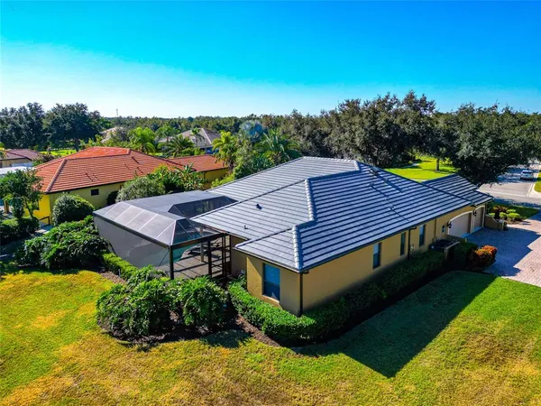 $865,000 | 501 169th Court Northeast, Bradenton, FL 34212