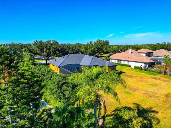 $865,000 | 501 169th Court Northeast, Bradenton, FL 34212