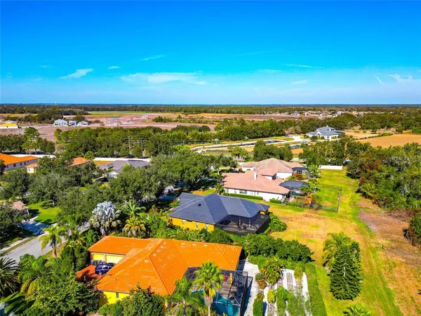 $865,000 | 501 169th Court Northeast, Bradenton, FL 34212