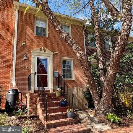 $799,000 | 115 Great Falls Street, Falls Church, VA 22046