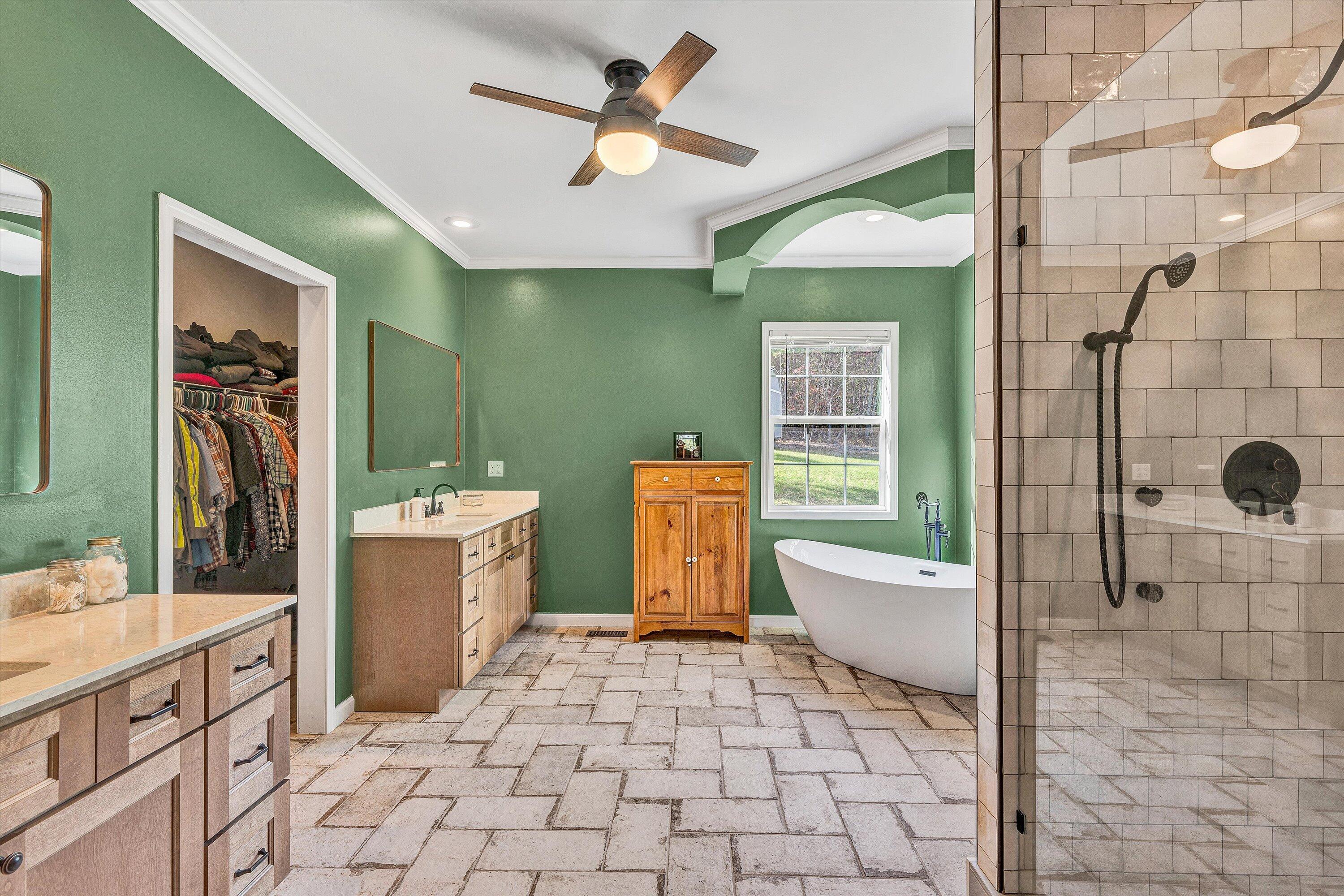 1219 Legacy Springs Road Blue Ridge, VA 24064 - Photo 17 of 46 20-DSC00298