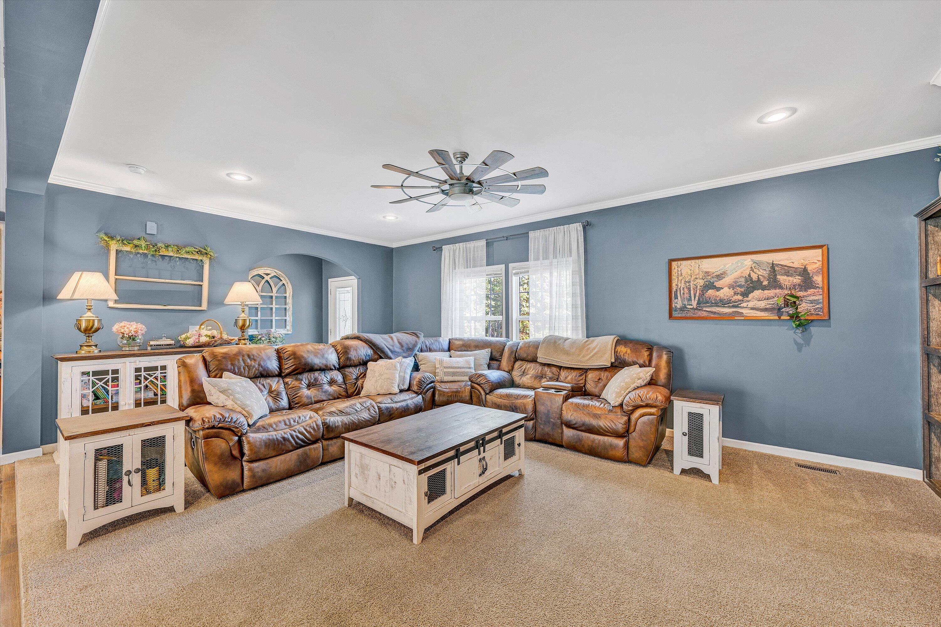 1219 Legacy Springs Road Blue Ridge, VA 24064 - Photo 7 of 46 10-DSC00268