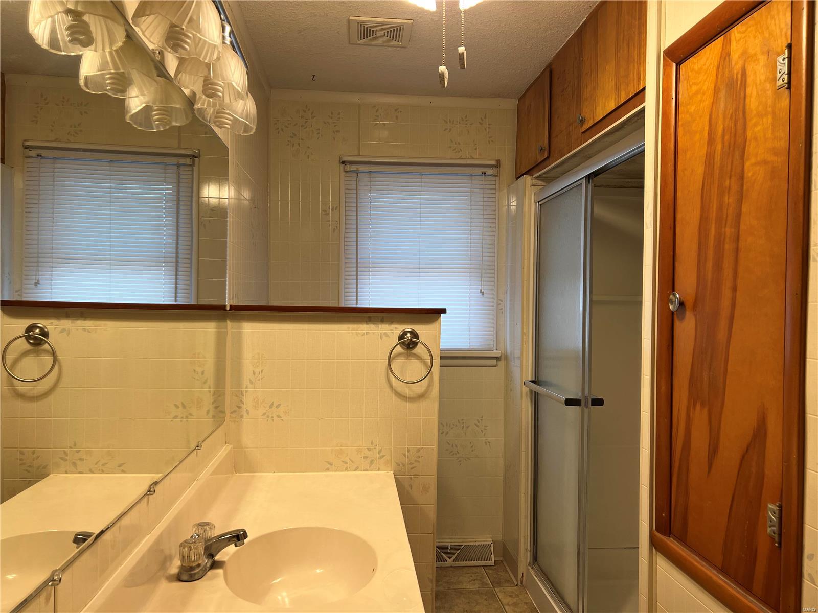 417 Finley Ramsey, IL 62080 - Photo 9 of 9