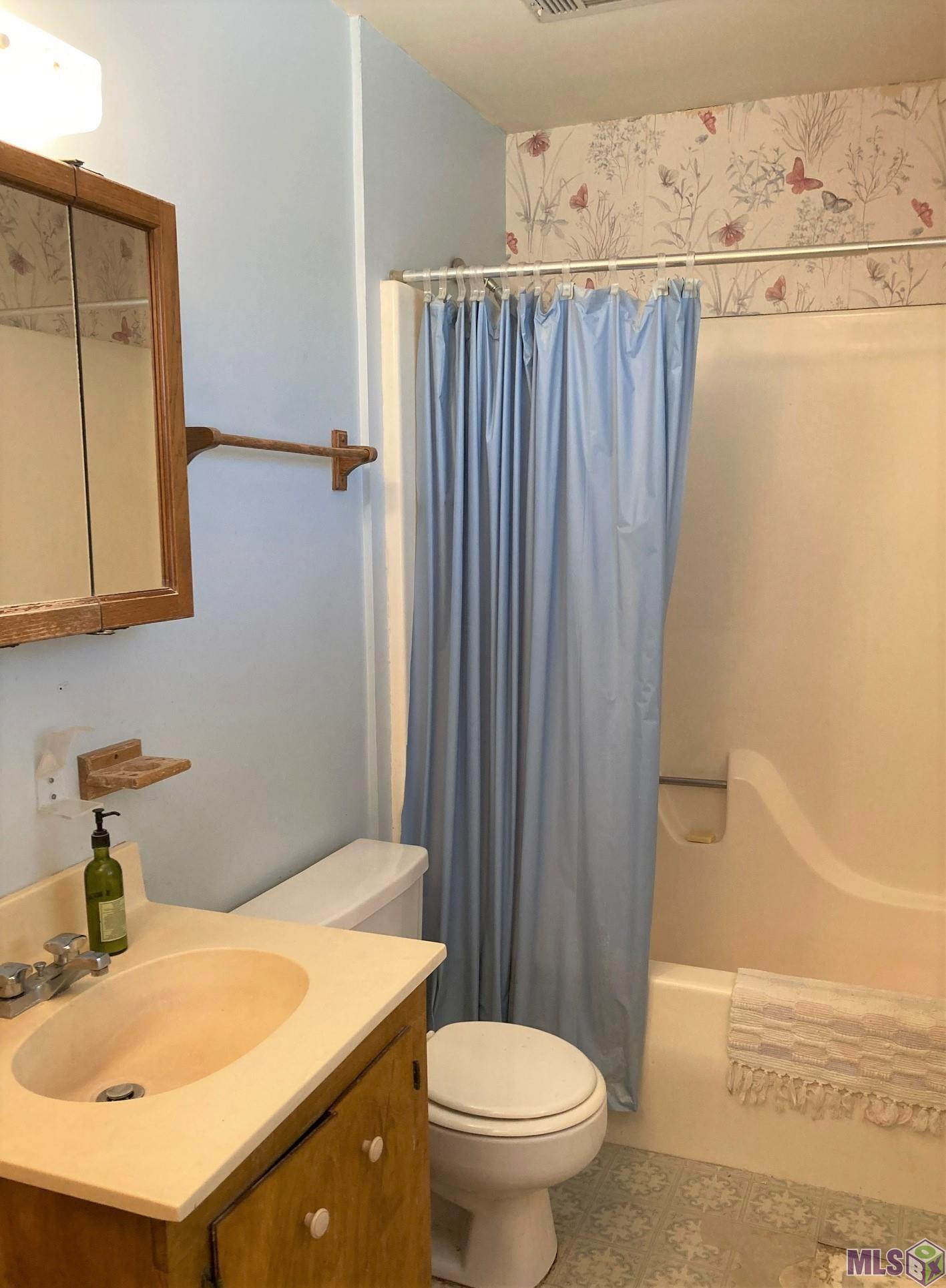 9415 Samoa Avenue Baton Rouge, LA 70810 - Photo 13 of 18 Third Bathroom
