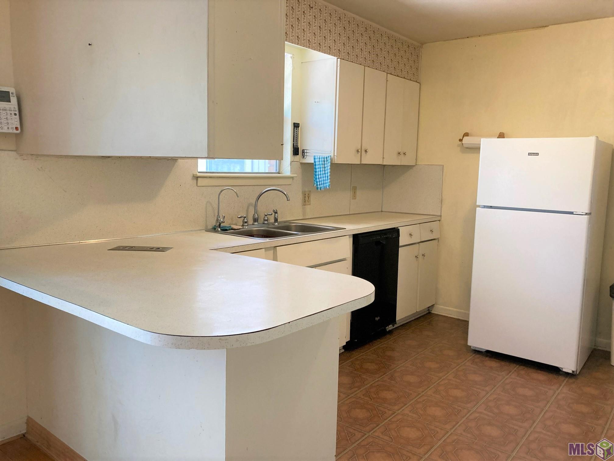 9415 Samoa Avenue Baton Rouge, LA 70810 - Photo 3 of 18 Kitchen