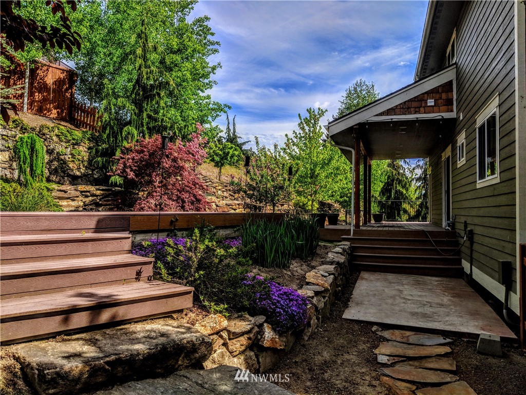 3515 Burchvale Road Wenatchee, WA 98801 - Photo 11 of 25 Gallery Image 11