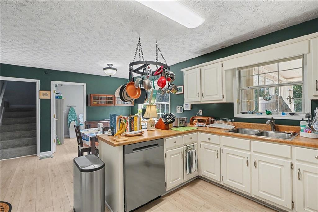 35 Summit Drive Covington, GA 30016 - Photo 9 of 31