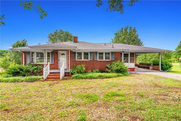 $539,000 | 1128 Friendship Road, Seneca, SC 29678