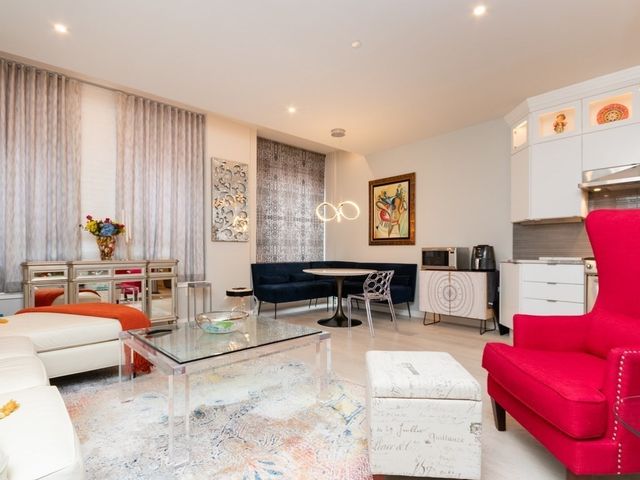 $780,000 | 346-354 Congress Street, Unit 316, Boston, MA 02210