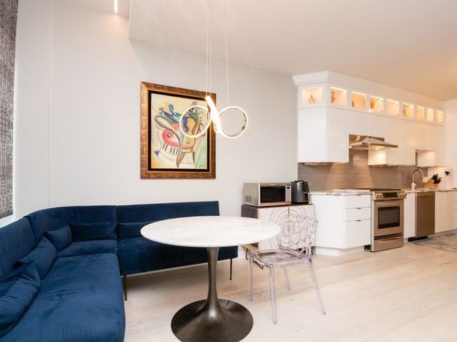 $780,000 | 346-354 Congress Street, Unit 316, Boston, MA 02210