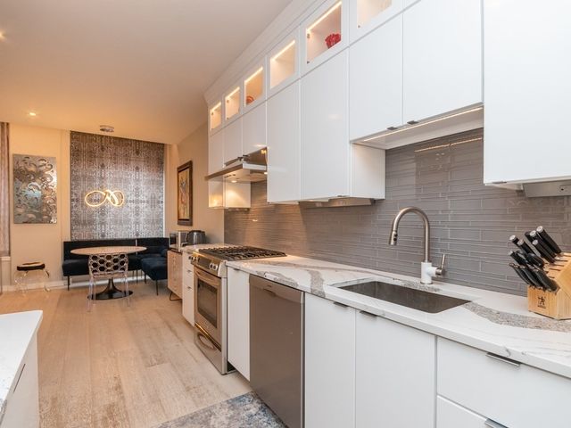 $780,000 | 346-354 Congress Street, Unit 316, Boston, MA 02210