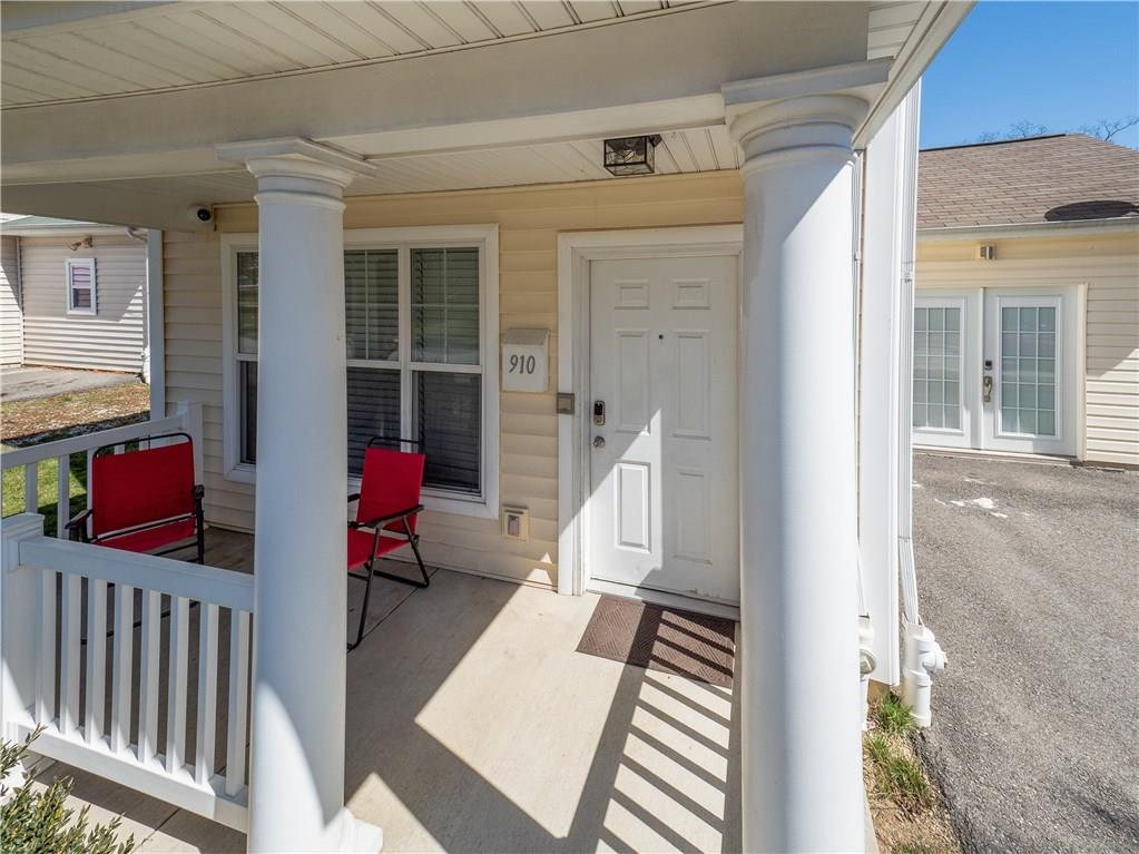 910 Etna Street McKees Rocks, PA 15136 - Photo 3 of 25 Gallery Image 3
