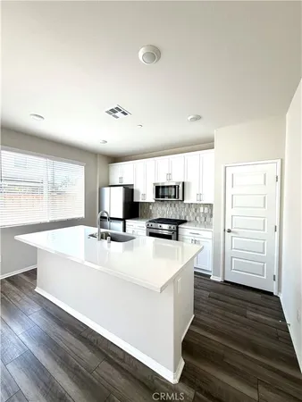 $3,450 | 2872 Schmidt Privado, Ontario, CA 91761