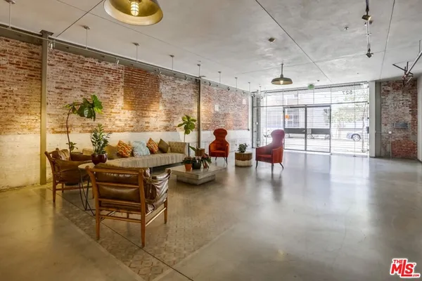 $3,350 | 527 Molino Street, Unit 310, Los Angeles, CA 90013