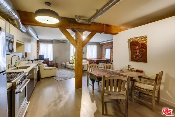 $3,350 | 527 Molino Street, Unit 310, Los Angeles, CA 90013