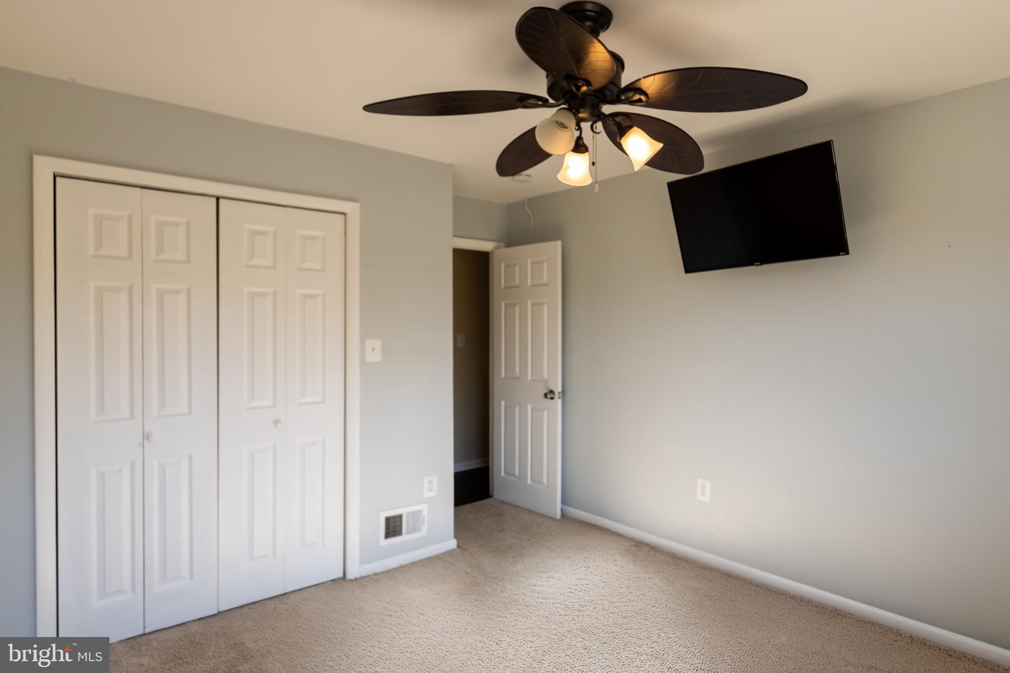 11509 Piscataway Road Clinton, MD 20735 - Photo 21 of 59 bedroom 1