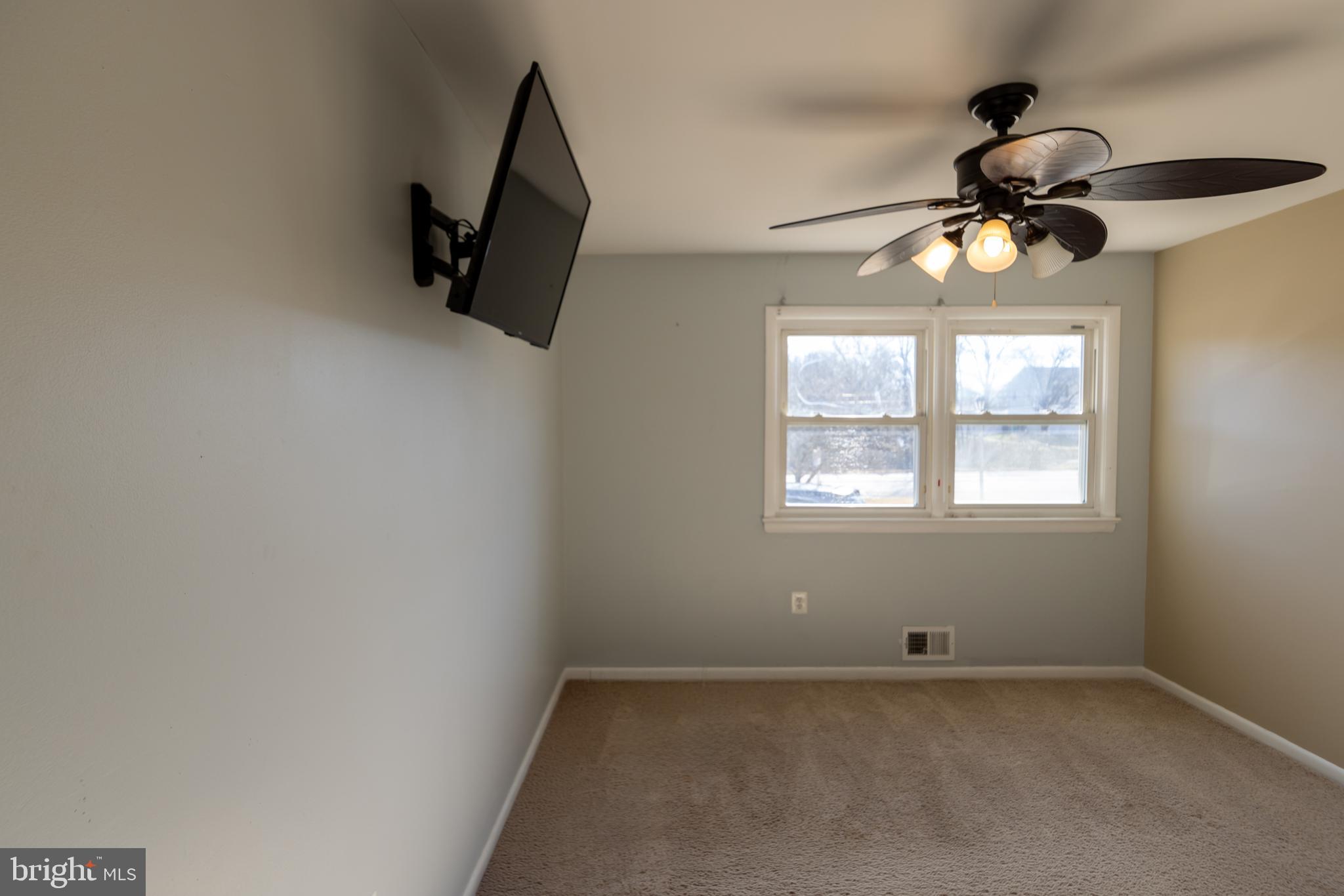 11509 Piscataway Road Clinton, MD 20735 - Photo 22 of 59 bedroom 1