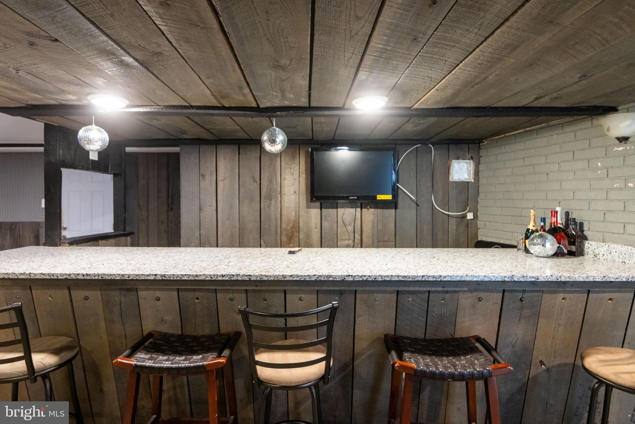 11509 Piscataway Road Clinton, MD 20735 - Photo 43 of 59 bar