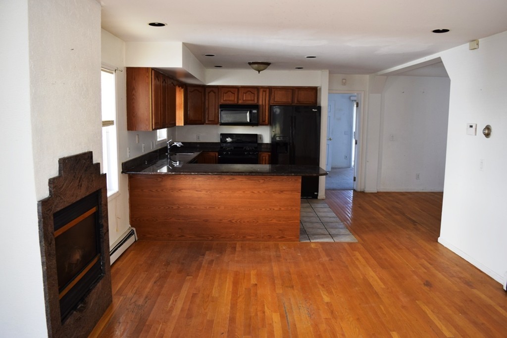 31 Goodale Road Boston, MA 02126 - Photo 4 of 30 Gallery Image 4