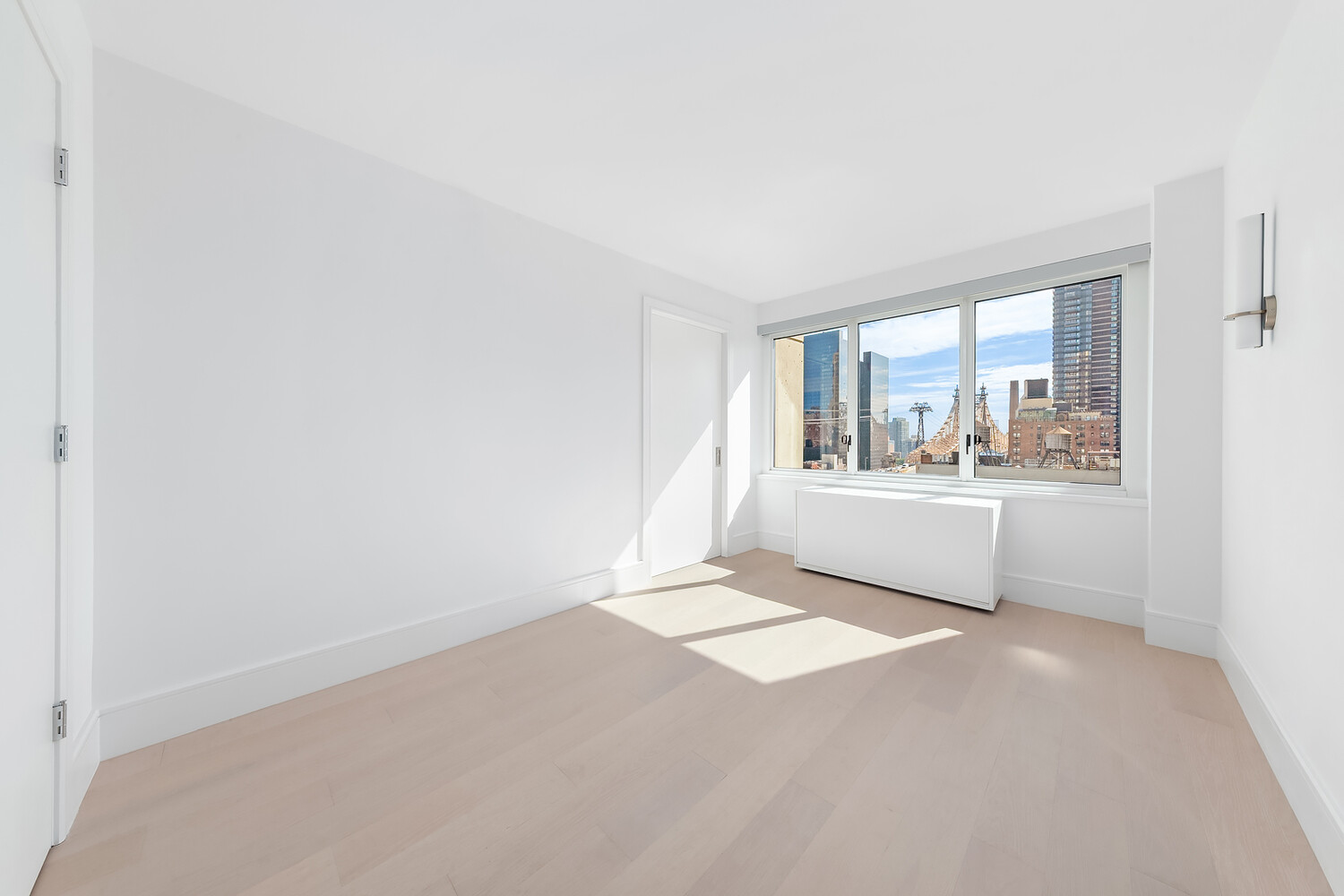 300 East 59th Street, Unit 1207 Manhattan, NY 10022 - Photo 5 of 12