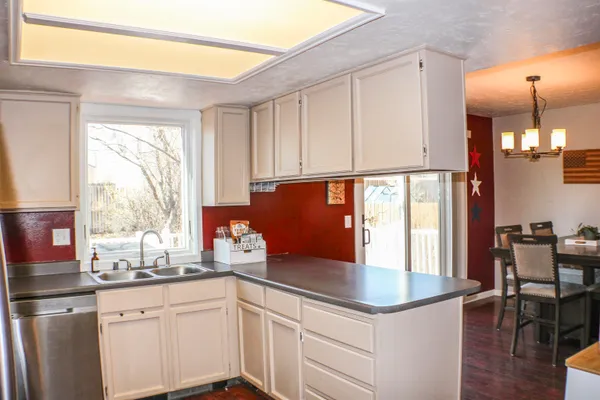 $368,900 | 512 Dana Circle, Rock Springs, WY 82901