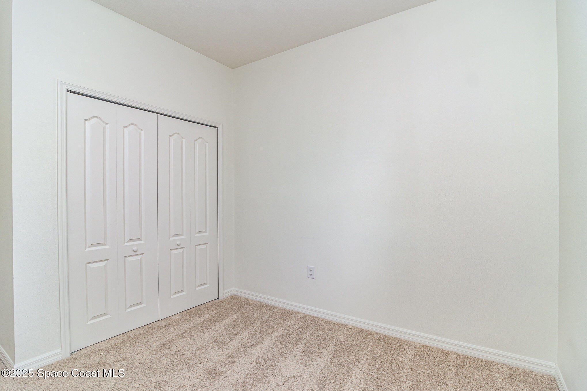 122 Port Royal Court Sebastian, FL 32958 - Photo 14 of 26 a view of an empty room