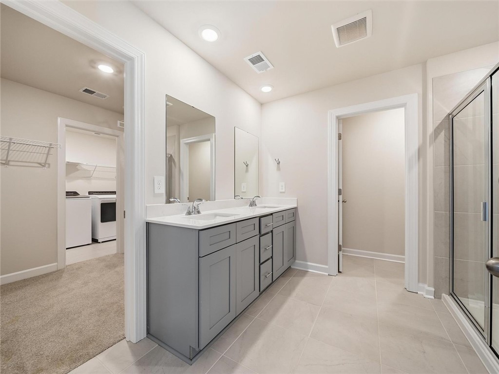 1532 Switchback Circle Moore, SC 29369 - Photo 10 of 11 Photo is not of the actual home, but is an inspirational photo of builder’s model home and may depict options, furnishings, and/or decorator features that are not included