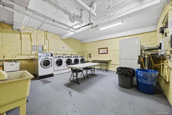 $279,900 | 309 North Broadway, Unit 4F, Yonkers, NY 10701