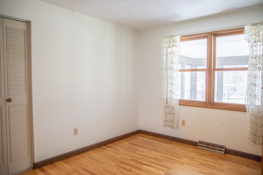 123 Bear Hole Road West Springfield, MA 01089 - Photo 23 of 42
