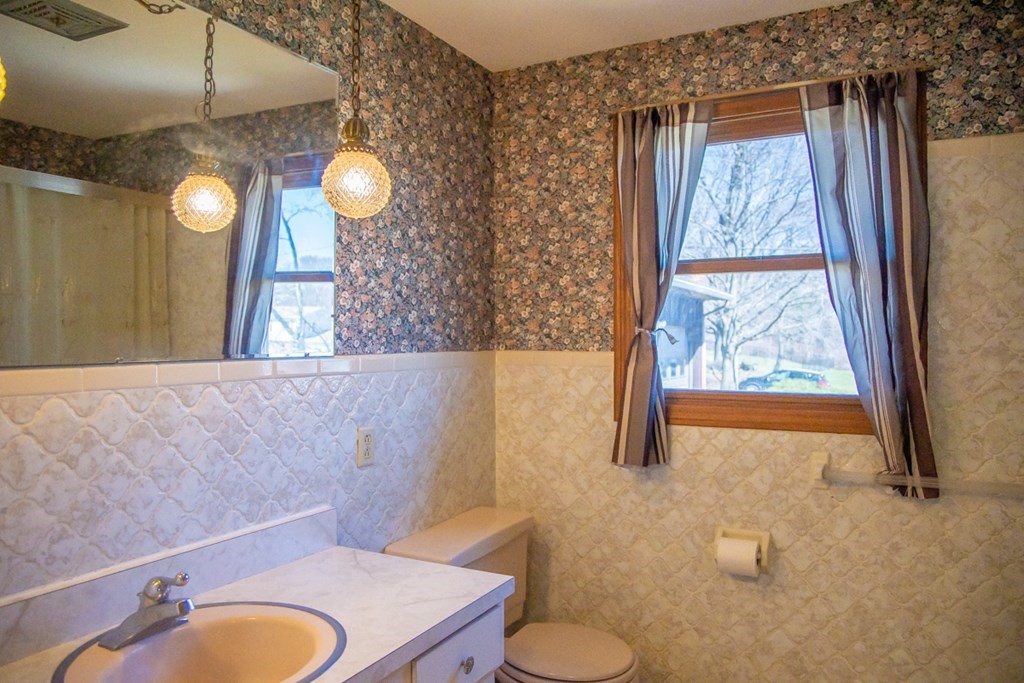 123 Bear Hole Road West Springfield, MA 01089 - Photo 25 of 42
