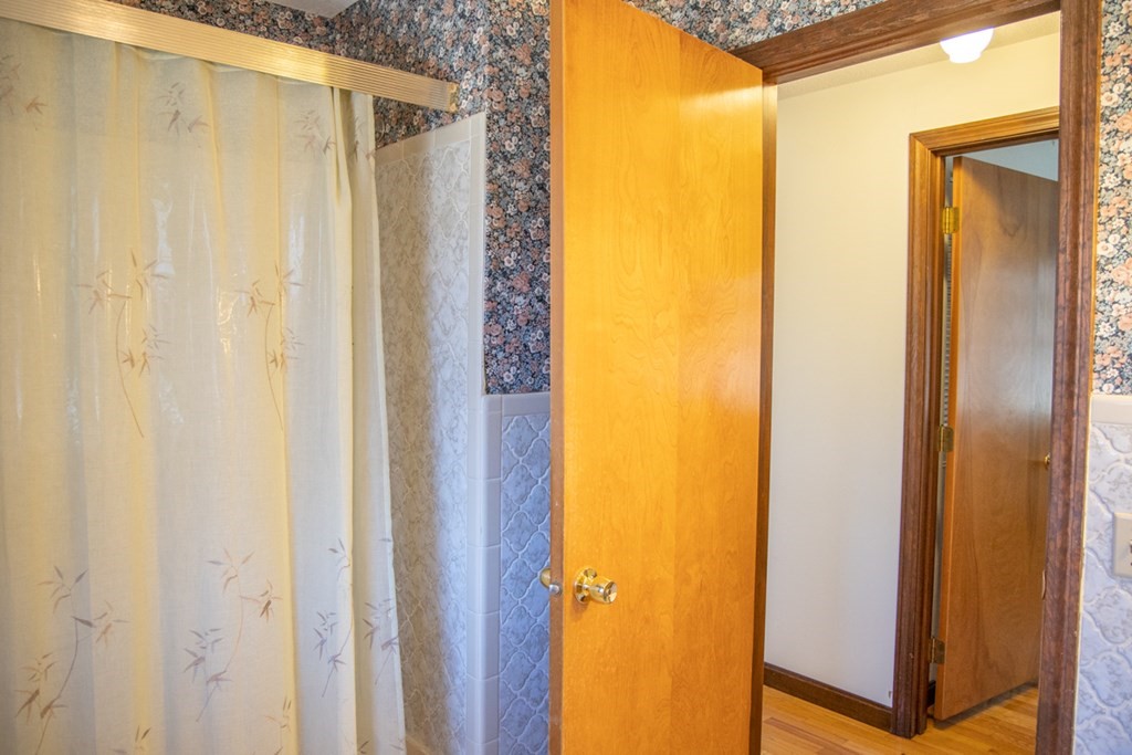 123 Bear Hole Road West Springfield, MA 01089 - Photo 26 of 42