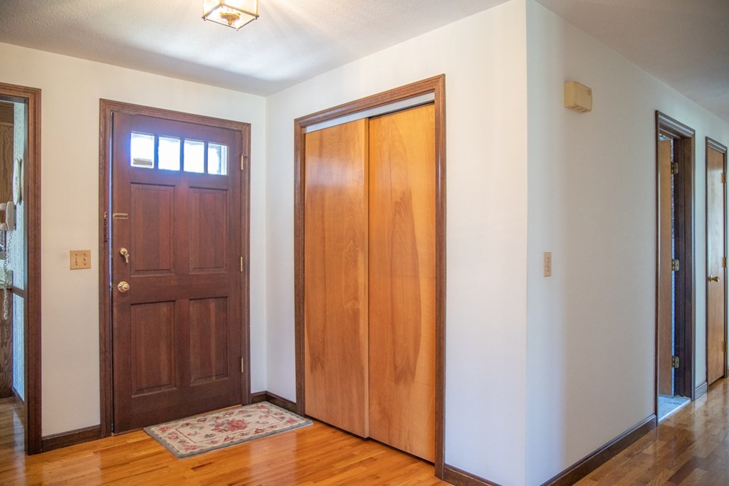 123 Bear Hole Road West Springfield, MA 01089 - Photo 7 of 42