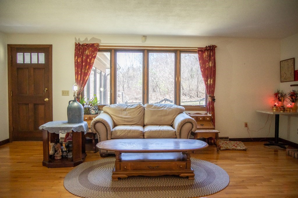 123 Bear Hole Road West Springfield, MA 01089 - Photo 9 of 42