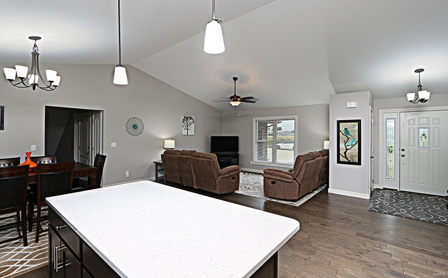 1156 Randy Street Breese, IL 62230 - Photo 12 of 49 Gallery Image 12
