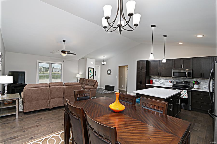 1156 Randy Street Breese, IL 62230 - Photo 18 of 49 Gallery Image 18