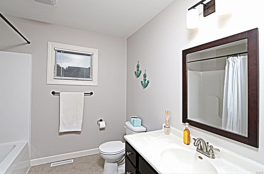 1156 Randy Street Breese, IL 62230 - Photo 34 of 49 Gallery Image 34