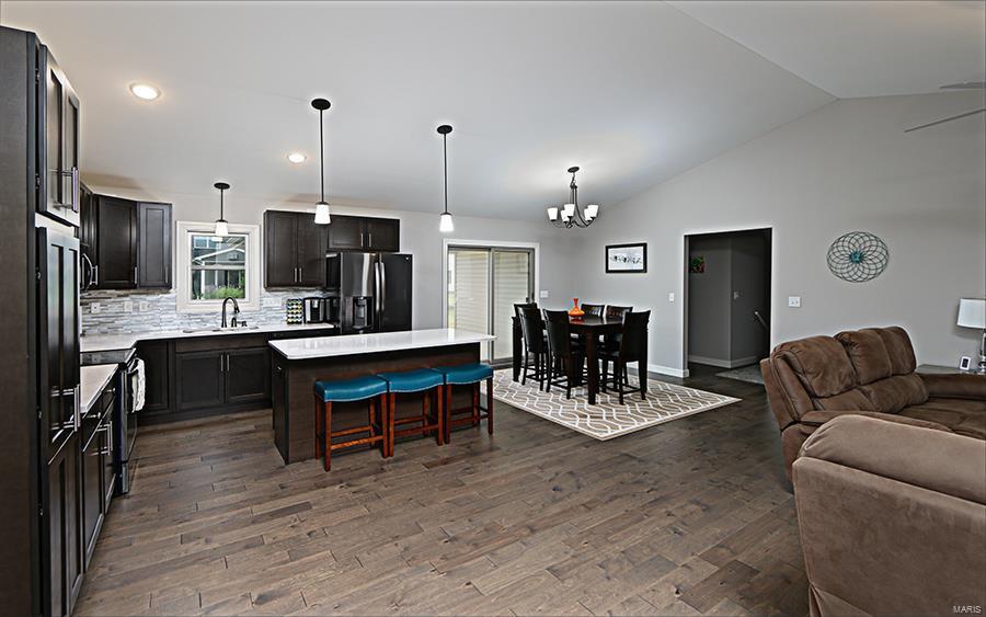 1156 Randy Street Breese, IL 62230 - Photo 7 of 49 Gallery Image 7