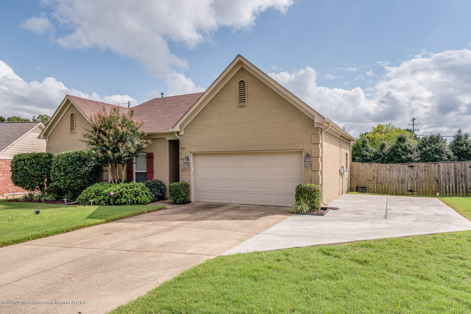7043 Maplewood Road Olive Branch, MS 38654 - Photo 3 of 26 7043-Maplewood-snapsold-screen-203285-3