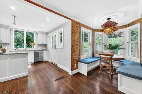 $1,199,000 | 15 Afterglow Avenue, Verona, NJ 07044