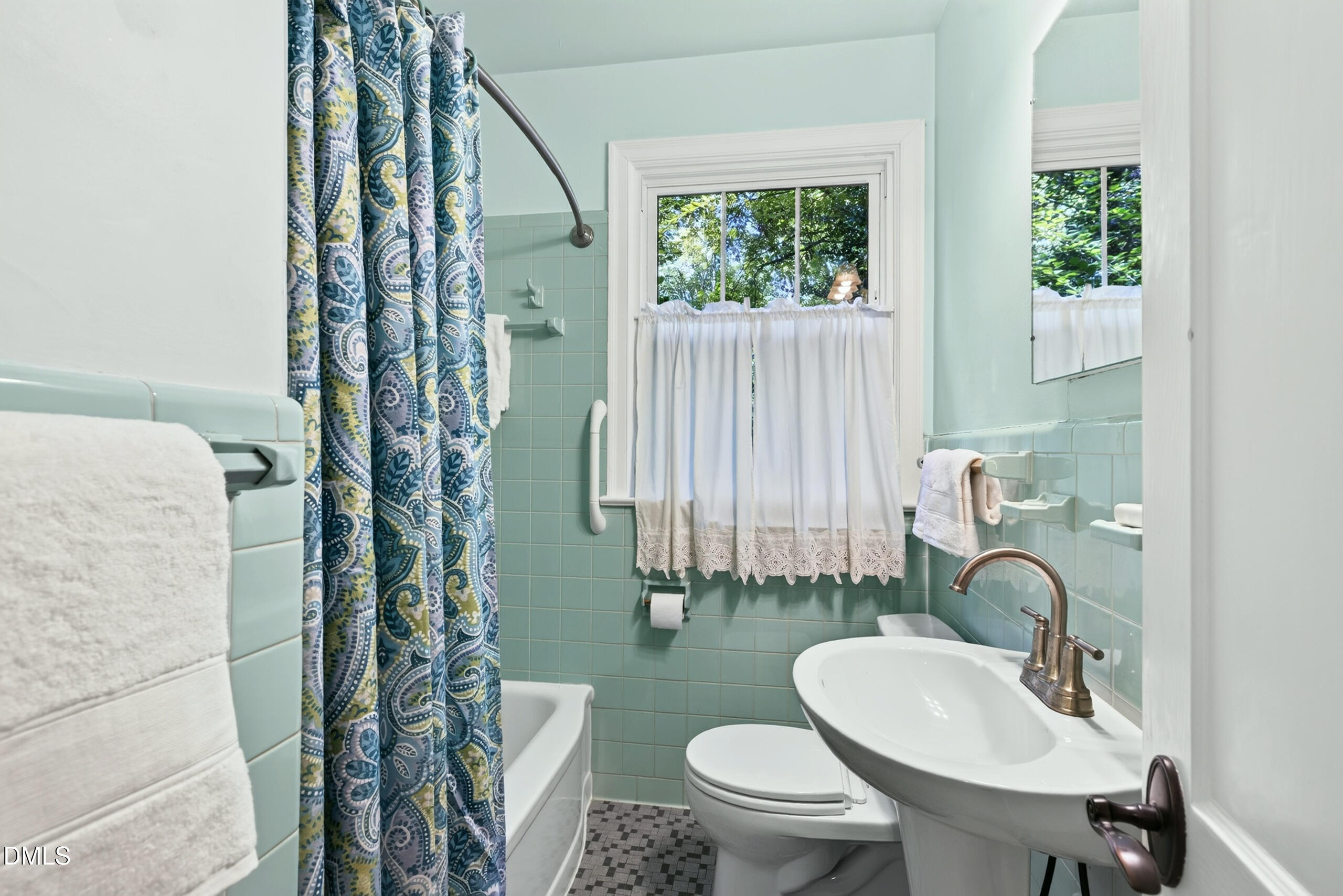 2248 Cranford Road Durham, NC 27705 - Photo 22 of 42 Bath/shower combination.