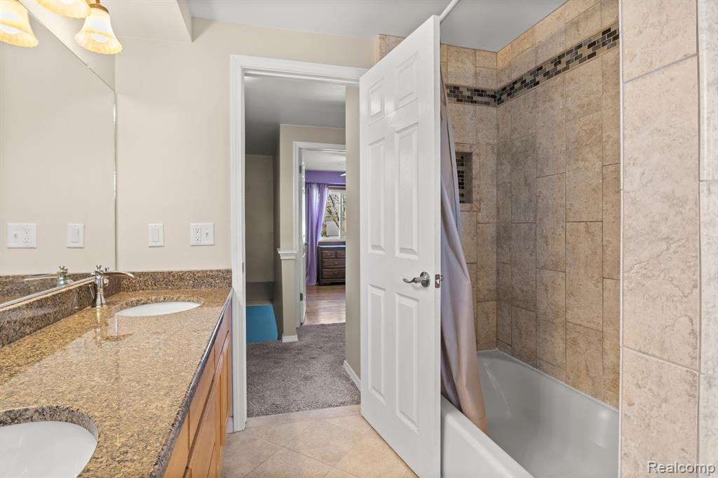 43921 Arlington Road Canton, MI 48187 - Photo 27 of 47